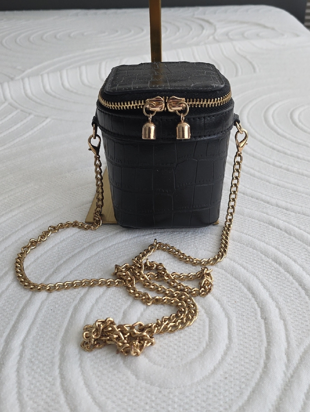 Elegant Black Croc-Embossed Cylinder Bag